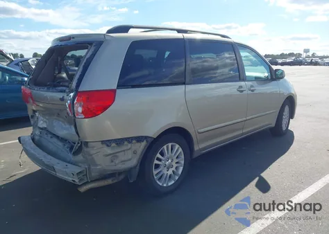 2010 Toyota Sienna Xle z USA, uszkodzony, nr VIN 5TDYK4CC5AS307821